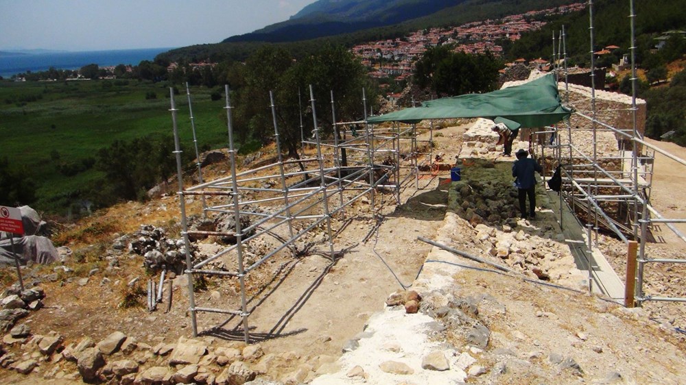 Akyaka Bizans Kalesi’nin giriş kapısı ayağa kaldırılıyor - 4