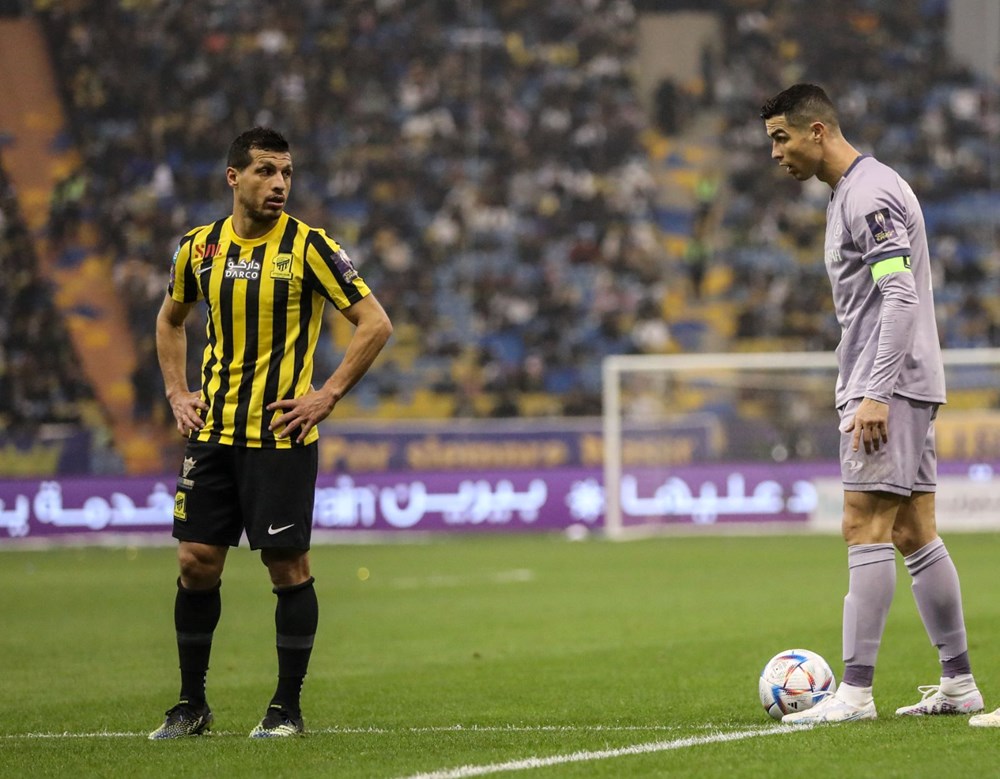 Cristiano Ronaldo Suudi Arabistan'a gitti ama Messi'den kurtulamadı - 1