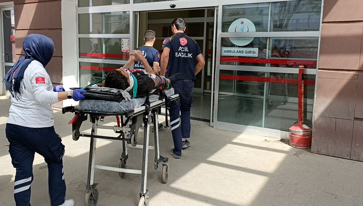 Üzerine iskele parçası düşen işçi ağır yaralandı
