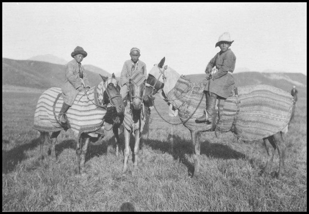 Bilim kurgu değil Türk boylarının 111 yıllık fotoğrafları. Gizemli heykeller, gelişmiş aletler, tanıdık kıyafetler (106 fotoğrafla gizemli Türk tarihi) - 60