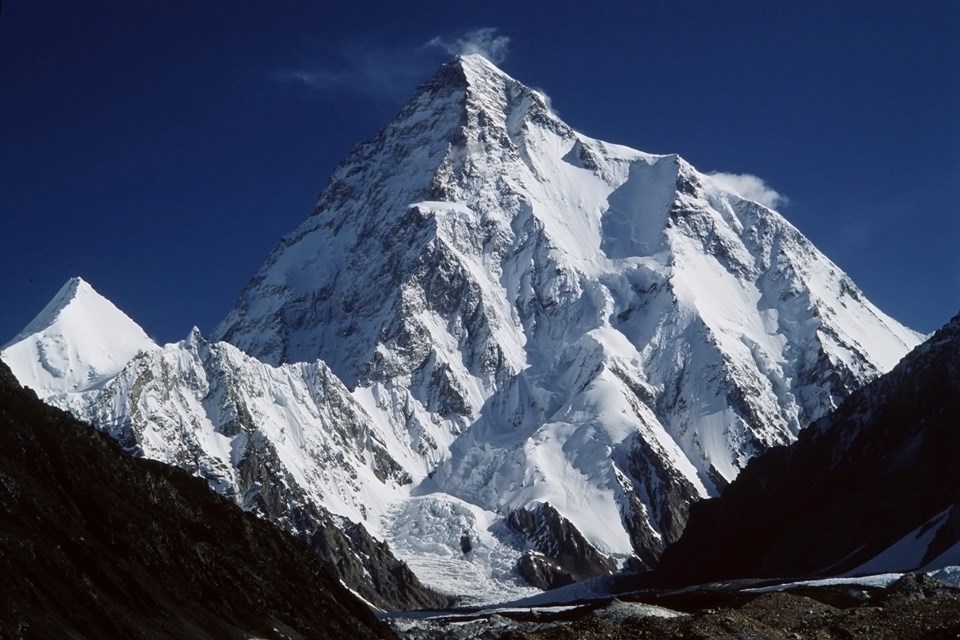 K2 Dağı'nda 6 ay önce kaybolan 3 dağcının cansız bedenlerine ulaşıldı - 1