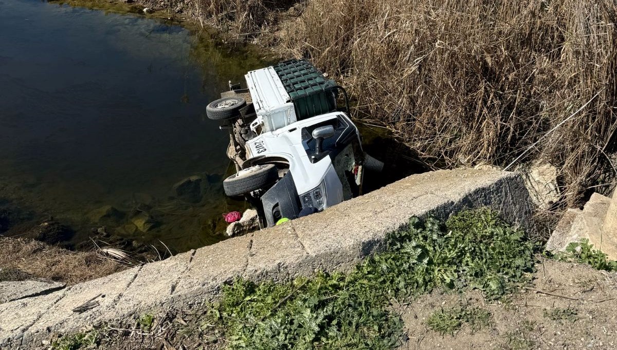 Mersin'de feci kaza: 1 ölü, 2 yaralı