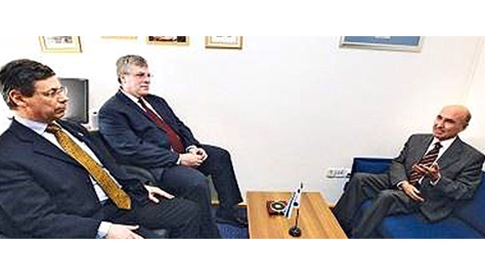 �Alçak koltuk�tan Asya�ya NTV