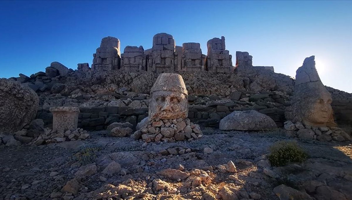 Dünya mirası Nemrut'a Güney Kore'den 136 kafile gelecek Dünya mirası Nemrut'a Güney Kore'den 136 kafile gelecek