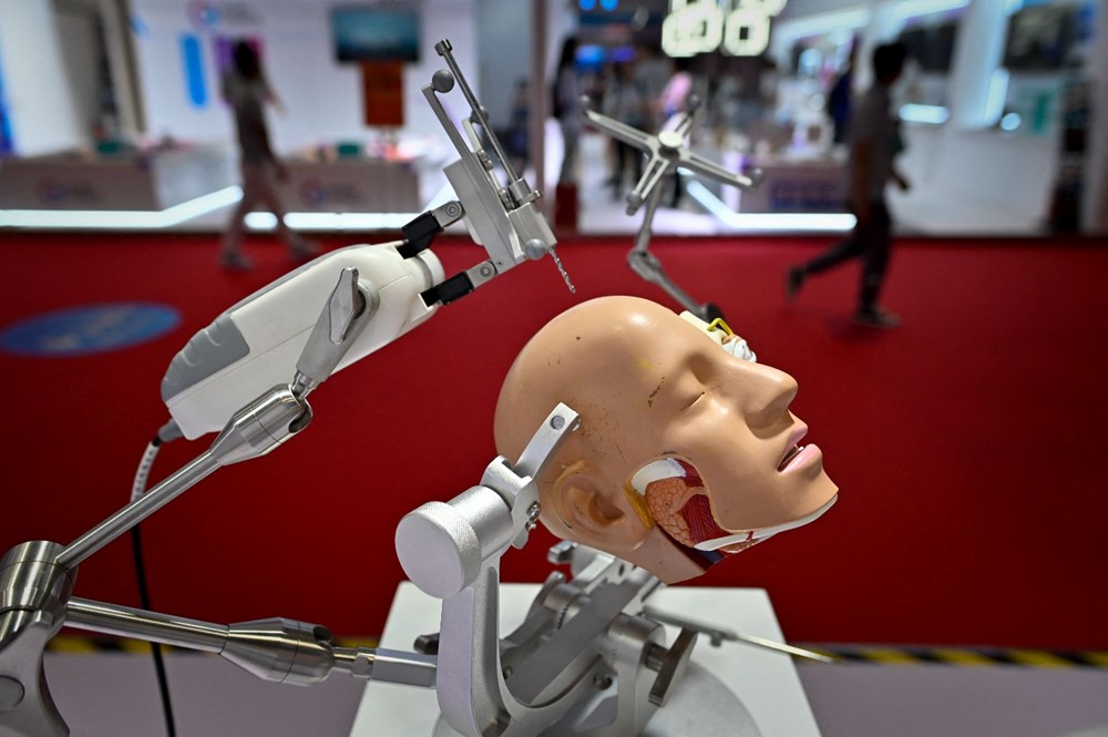 8. Dünya Robot Konferansı başladı: Cyber köpekten insansı robotlara yüzlerce robot sahnede - 16