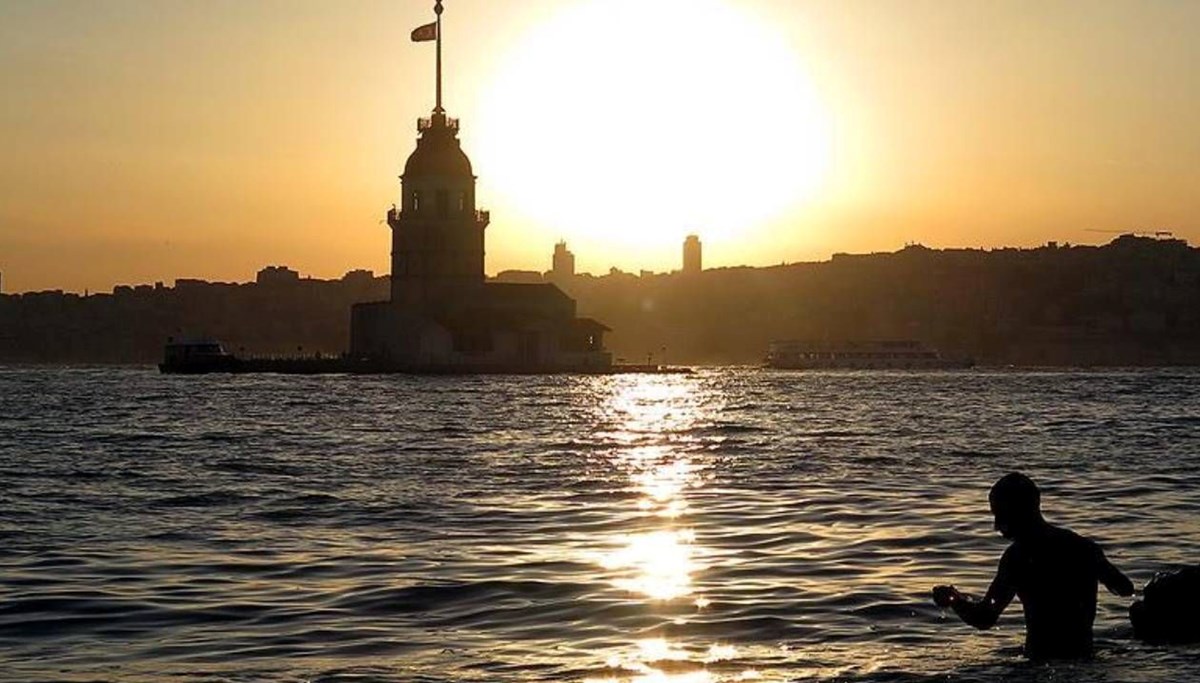 Meteoroloji bildirdi: İstanbul'u sıcak havayla birlikte nem vurdu
