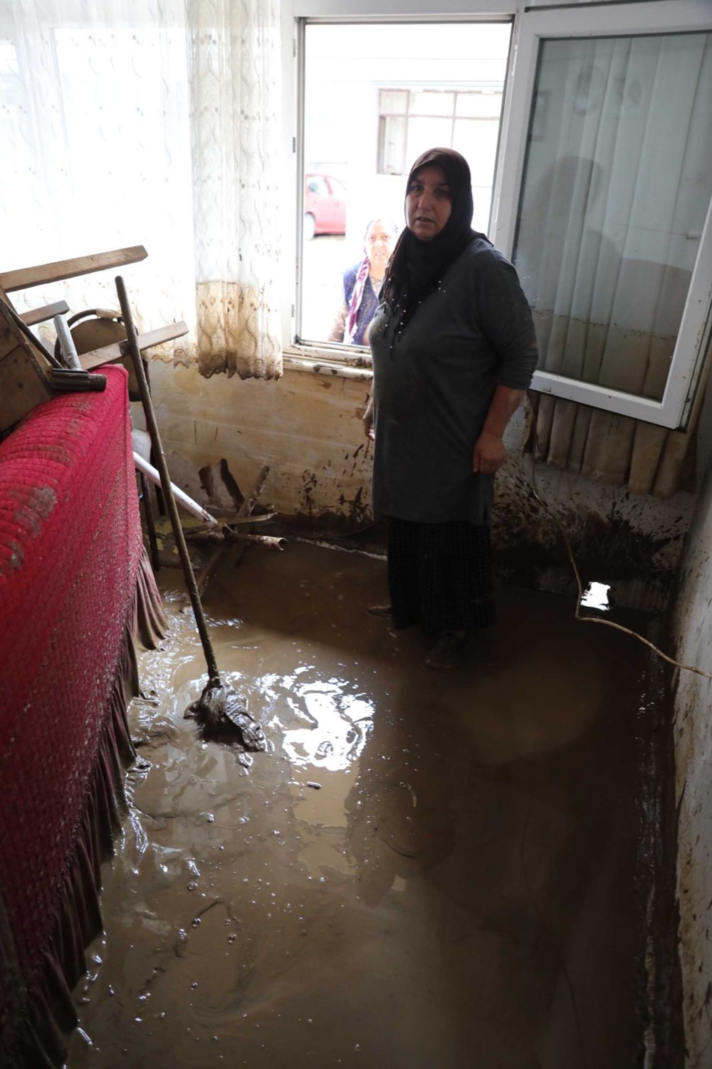 Artvin'de sel gitti, çamur kaldı - 19