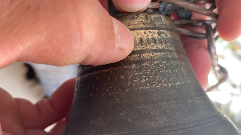 Ayasofya'ya ait olduğu düşünülen 2 bin yıllık çanı hurdacı buldu, incelemeye alındı - 9