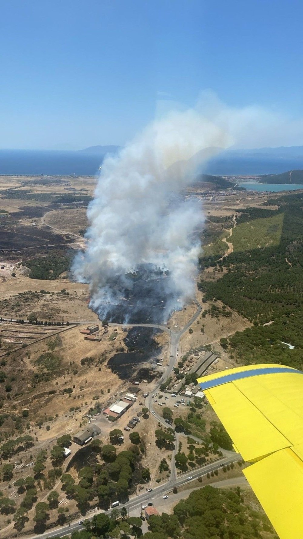 Ayvalık'taki yangın kontrol altında - 2