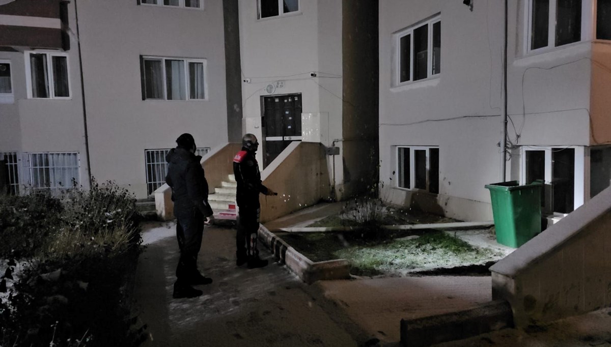 Cezaevi firarisi havalandırma boşluğunda yakalandı Cezaevi firarisi havalandırma boşluğunda yakalandı