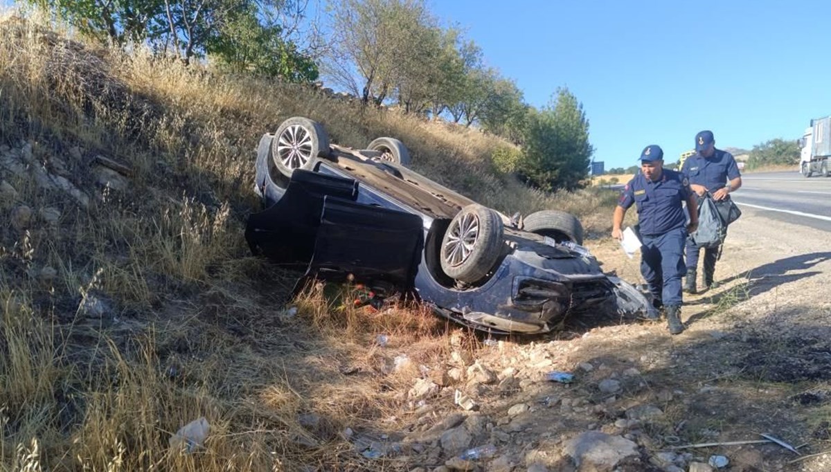 Adıyaman'da otomobil takla attı