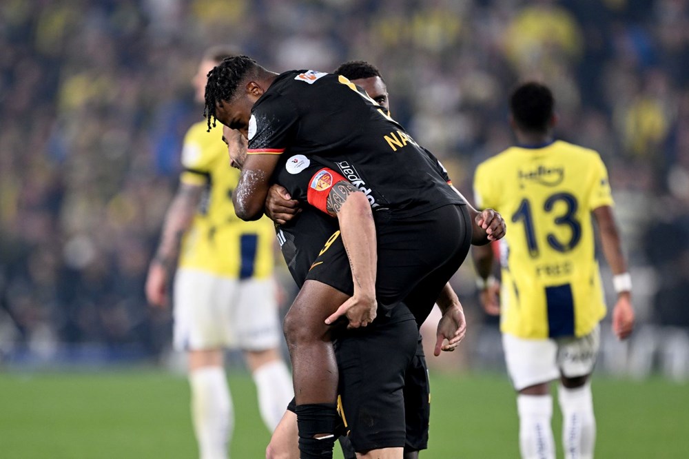 Fenerbahçe, Kayserispor karşısında 90+4'te yıkıldı 74 nPJcbNJDTkWml5QS3T03KA