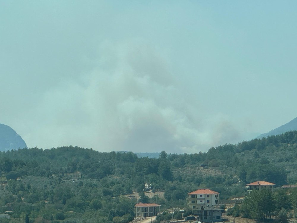 Muğla, İzmir ve Antalya’da orman yangını: Alevler hızla yayıldı - 4