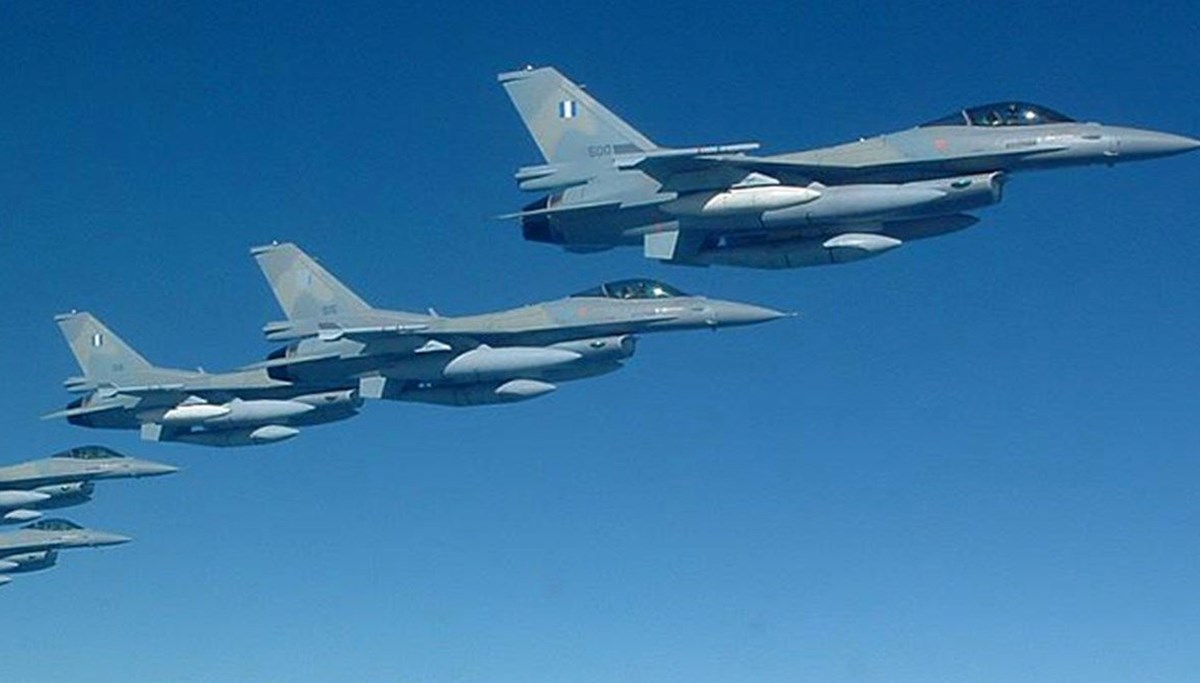 SON DAKİKA: Güvenlik Kaynakları: Yunan savaş uçakları 3 günde 30 defa Türk hava sahasını ihlal etti