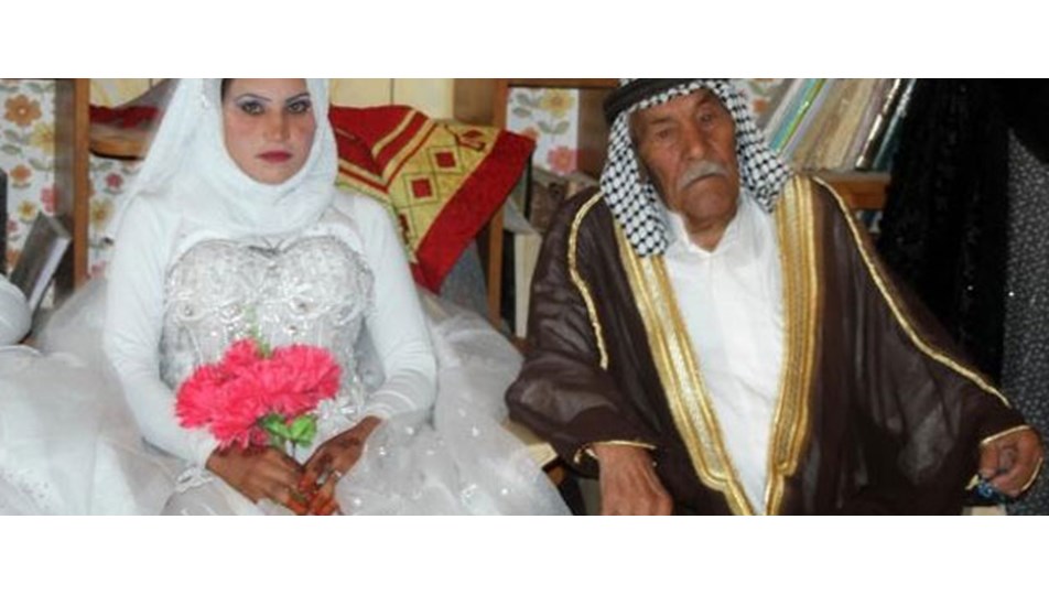 Dying Dad Walks 11-Year-Old Daughter Down 'Aisle' in Heartbreaking Ceremony - AB