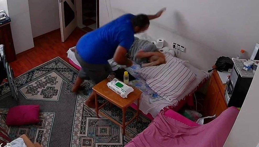 Oğlu tarafından dövülen kadın hayatını kaybetti