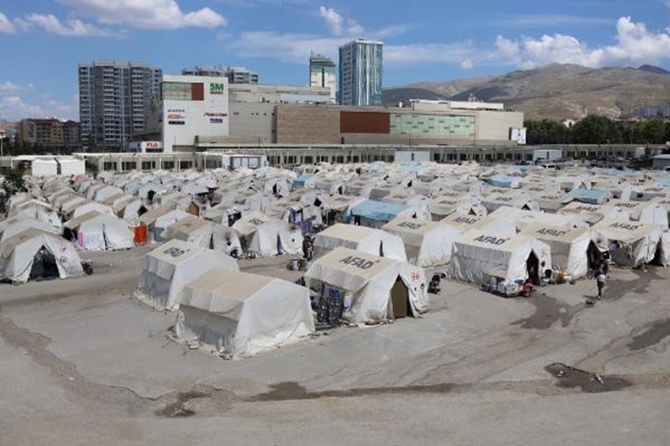 Kalıcı konutlar yükseldi: Deprem bölgesinde çadırlar boşalıyor - 2