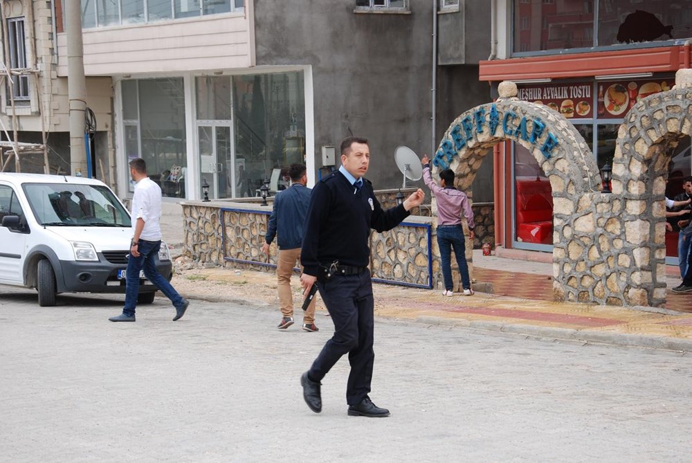 Karşıt görüşlü öğrenciler arasında kavga - 1
