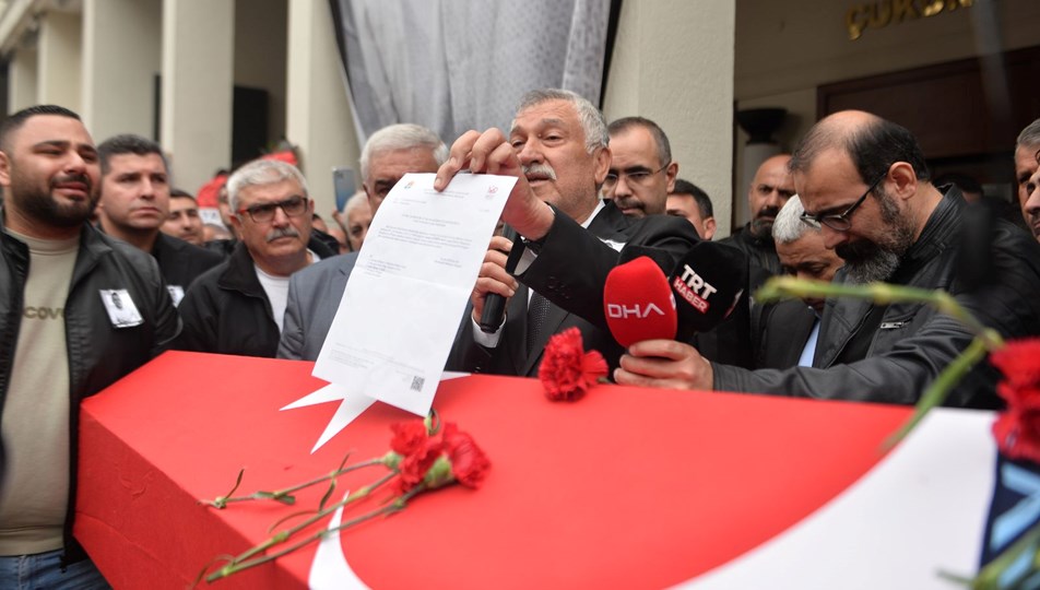 Adana’da özel kalem müdürü öldürüldü | Zeydan Karalar: Bunun
arkasında başka bir şey var