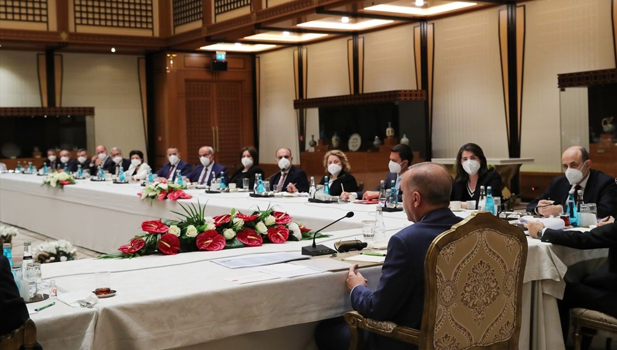 SON DAKİKA: Beştepe'de müsilaj zirvesi: Sonuç bildirgesi açıklandı