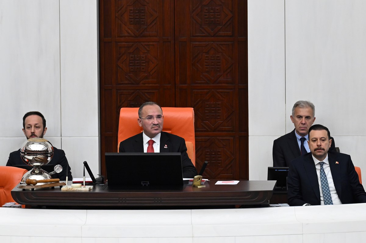 Bekir Bozdağ Bekir Bozdağ