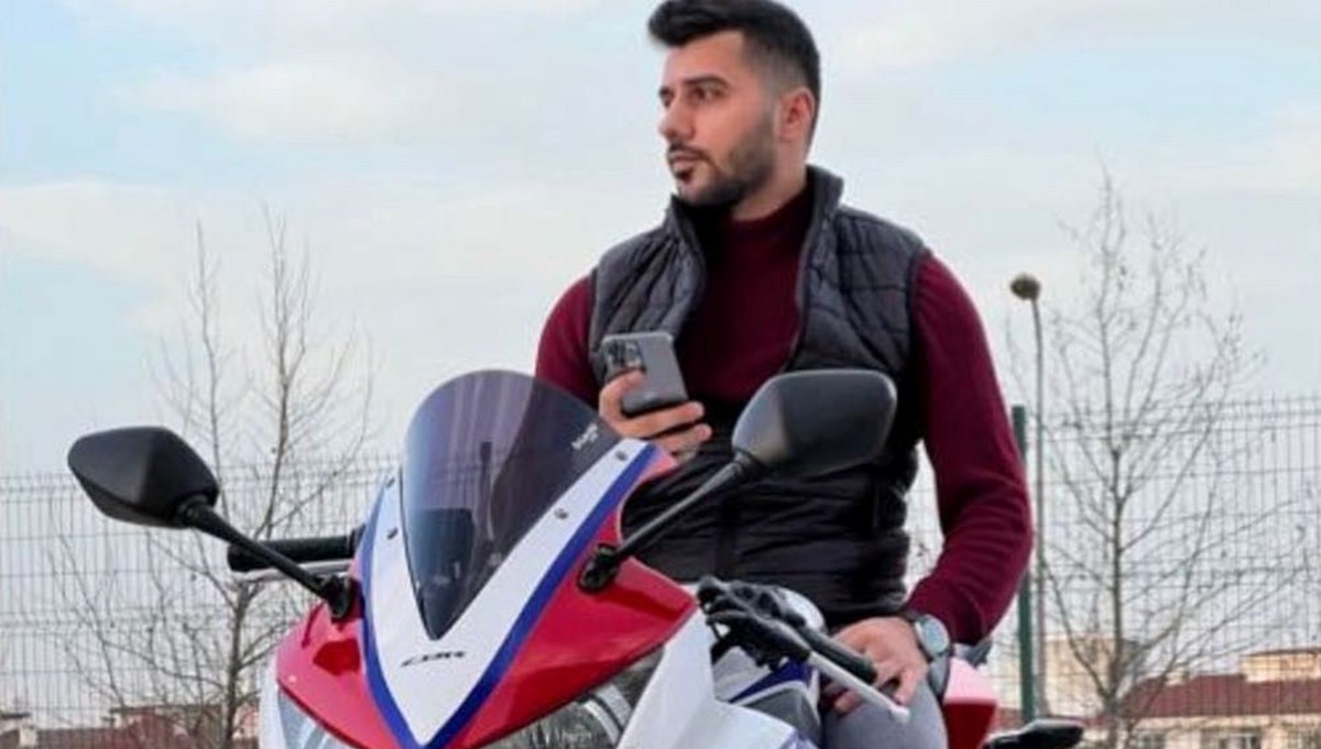 İstanbul'da motosikletli saldırgan dehşeti! 2 arkadaşı öldürdü İstanbul'da motosikletli saldırgan dehşeti! 2 arkadaşı öldürdü