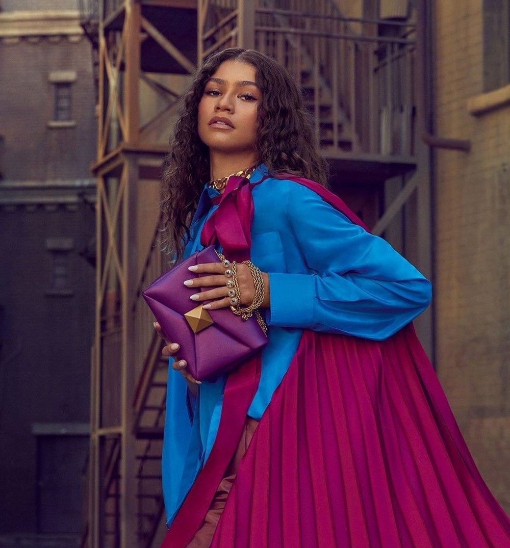 Yıldız oyuncu Zendaya moda devi için kamera karşısında - 5