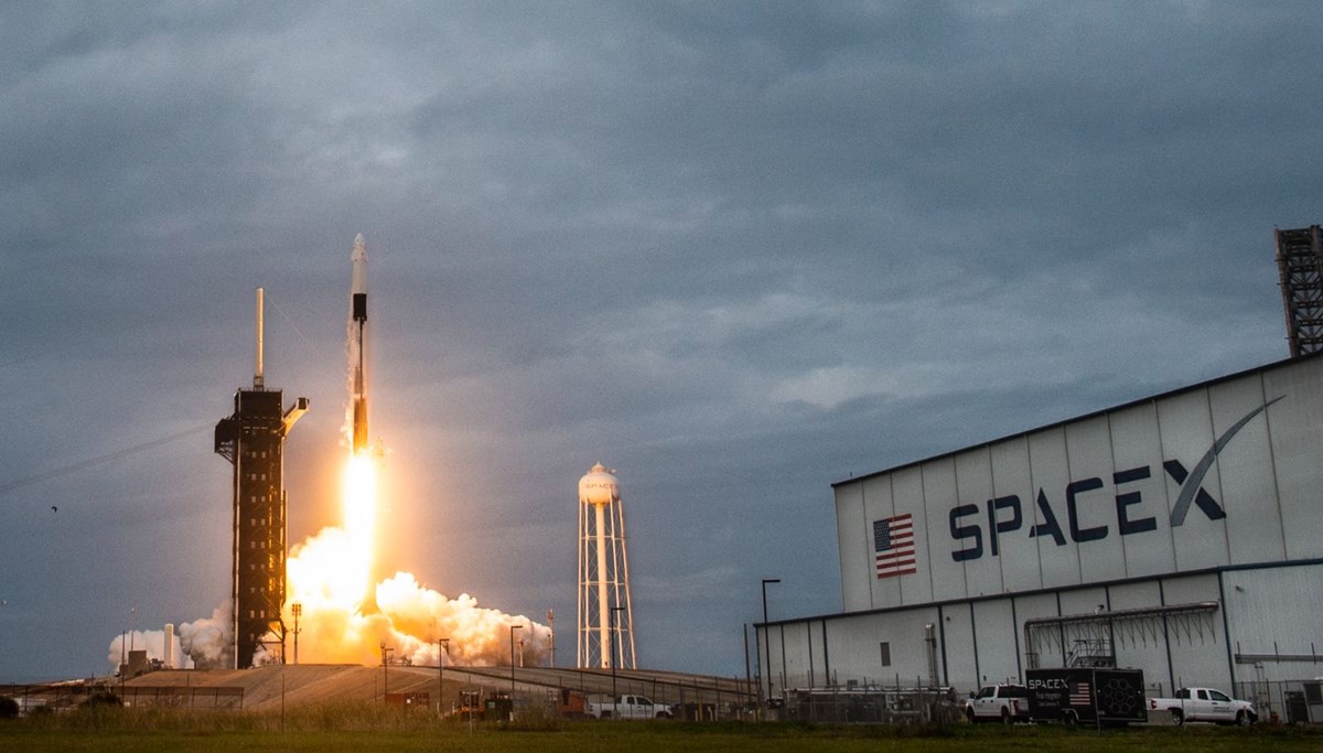 SpaceX yeni nesil ABD casus uydularının 2. partisini bu gece fırlatacak