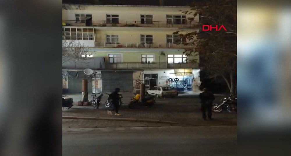 Konya'da 4 katlı bina çöktü: Bir kişi yaşamını yitirdi, üç kişi sağ kurtarıldı - 16