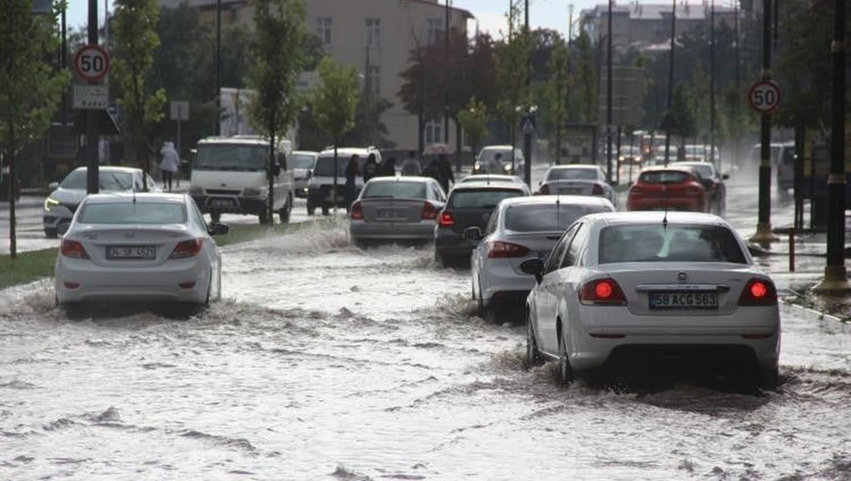 Bu ilde yaşayanlar dikkat! AFAD'dan 9 il için sağanak yağış uyarısı