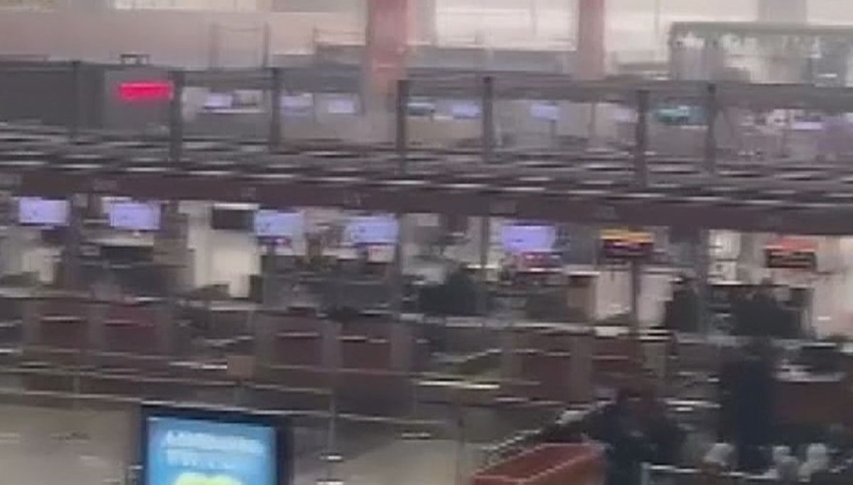 Sabiha Gökçen Havalimanı'nda duman paniği Sabiha Gökçen Havalimanı'nda duman paniği