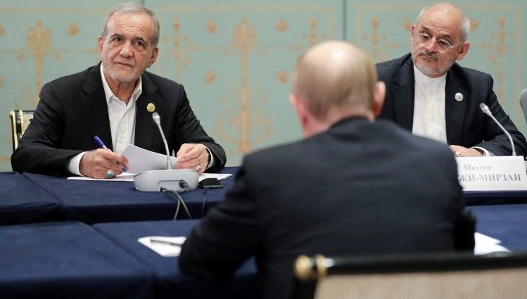 Pezeşkiyan, Putin ile bir araya geldi
