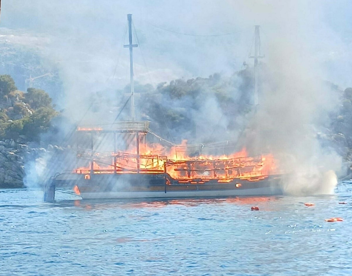 Tur teknesindeki yangının çıkış nedeni belli oldu