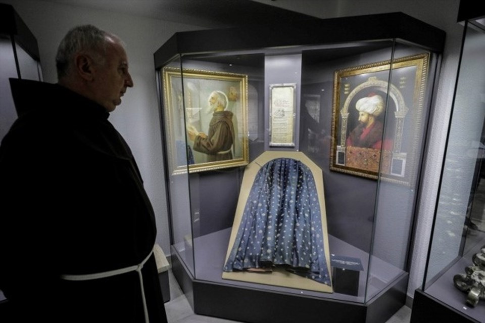 "Fatih'in Ahidnamesi" 556 yıldır Bosna'daki manastırda korunuyor - 1