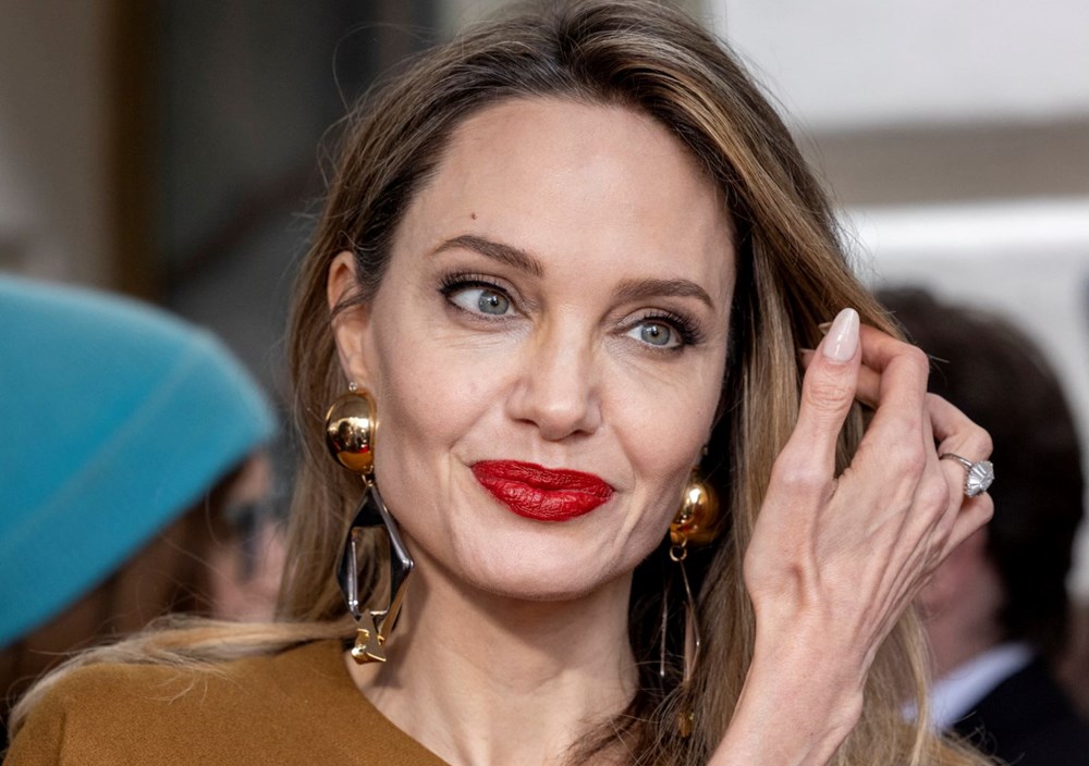 Angelina Jolie'nin yeni dövmesinin çok özel bir anlamı var - 5