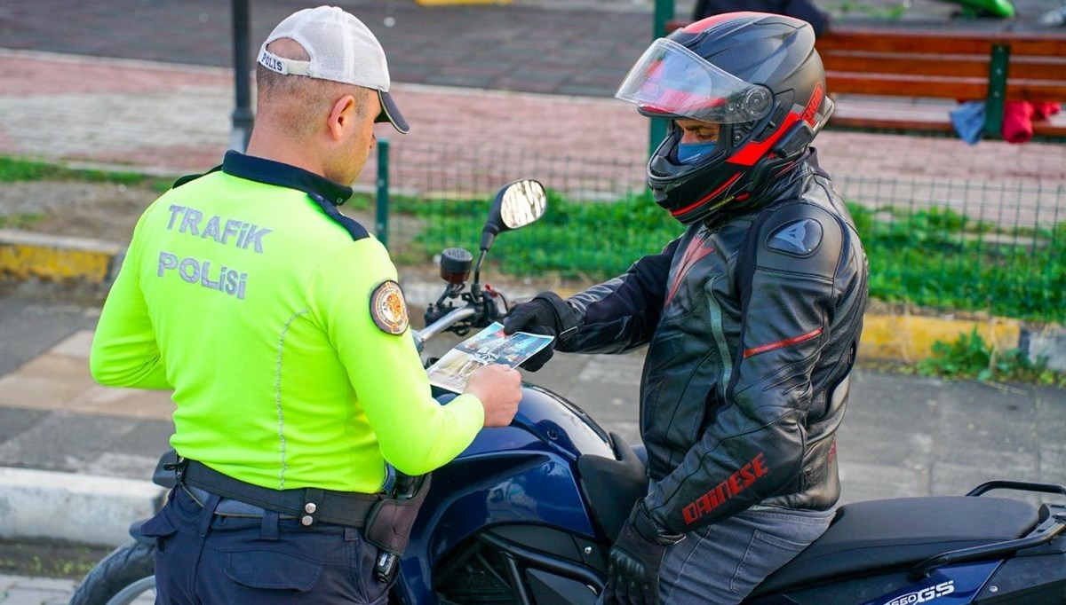 Isparta'da motosiklet denetimileri devam ediyor