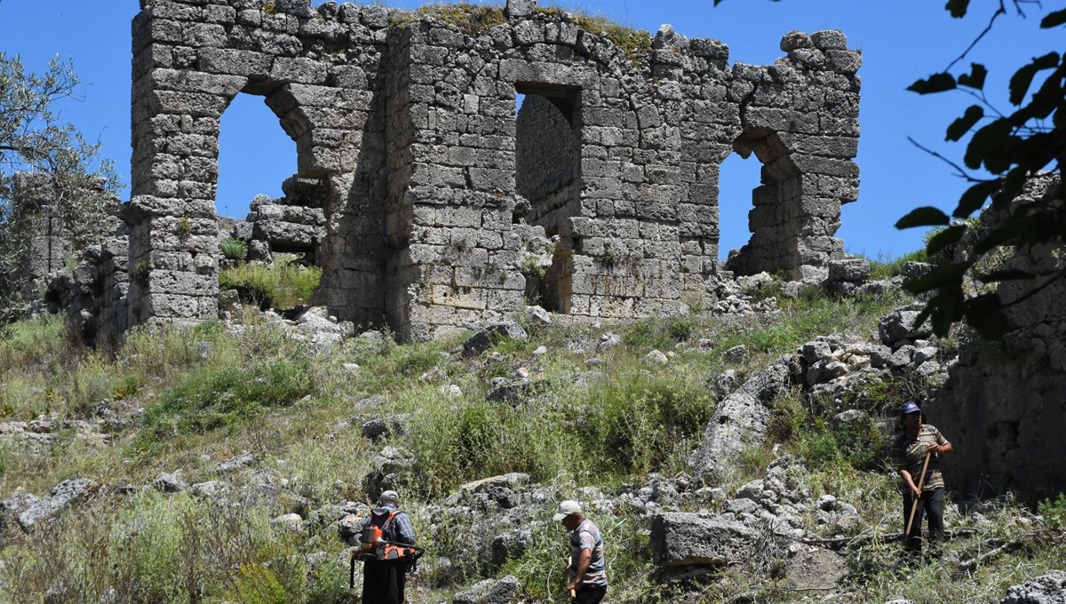 Antalya'daki Sillyon Antik Kenti turizme kazandırılıyor