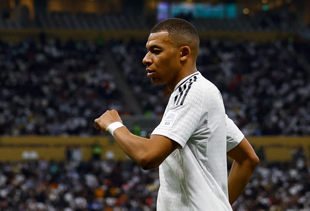 Dünyanın en iyi futbolcuları belli oldu: Yılın listesinde Tek Türk - 4