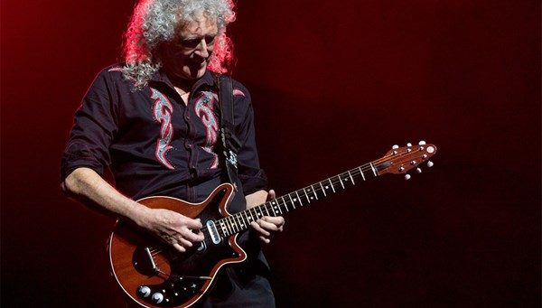 Brian May'in efsane gitarı saat kadranında
