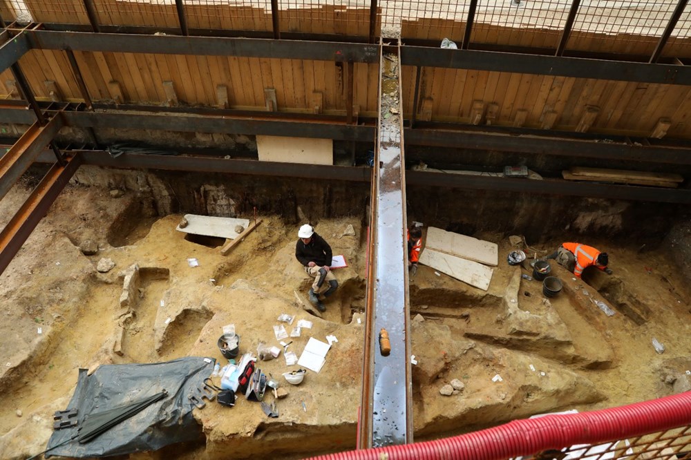 Paris'te 50 antik mezar bulundu - 5