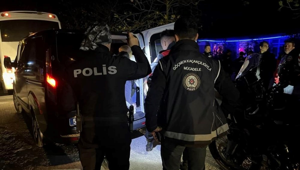 Sakarya'da 8 gazino ve 1 restoran mühürlendi Sakarya'da 8 gazino ve 1 restoran mühürlendi