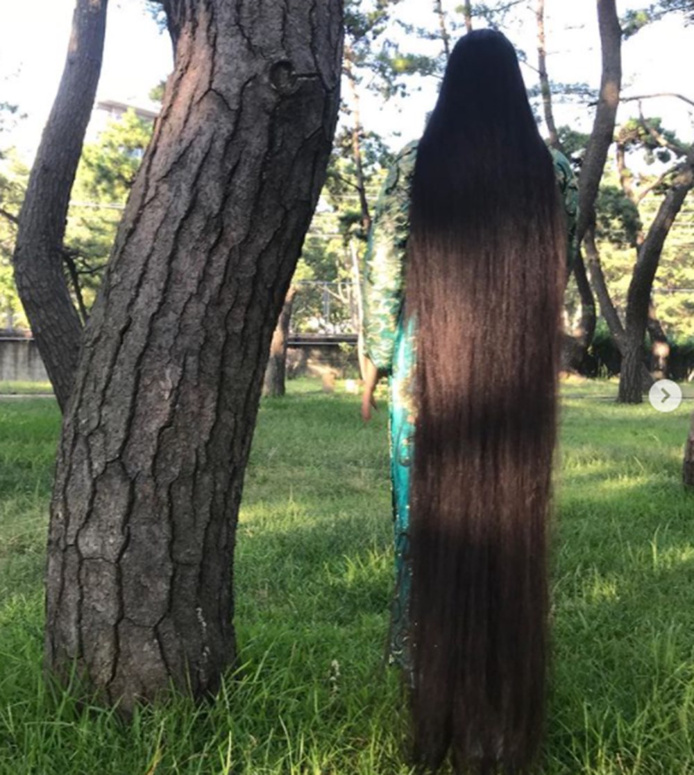 15 yıldır saçlarını kestirmeyen 'Japon Rapunzel’in saçlarıiki metreye ulaştı - 8