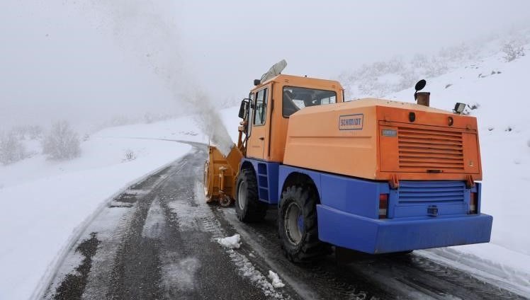 Bingöl’de 130 köy yolu ulaşıma açıldı