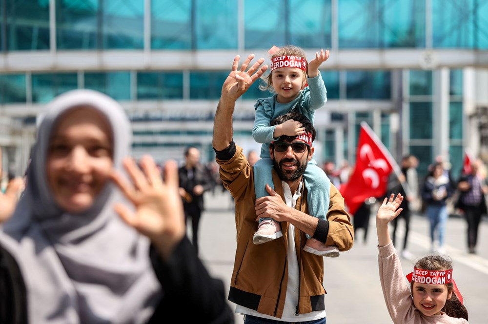 D-100'de "Büyük İstanbul Mitingi" yoğunluğu (Atatürk Havalimanı'nda AK Parti mitingi) - 13