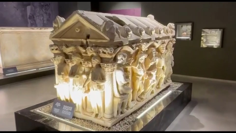 Roma valisinin 2 bin yıllık altın tacı İznik Müzesi'nde sergileniyor - 1