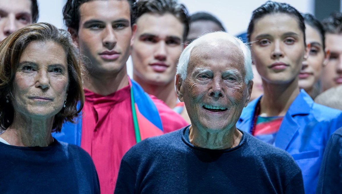 Giorgio Armani, Omicron varyantı nedeniyle defilelerini iptal etti