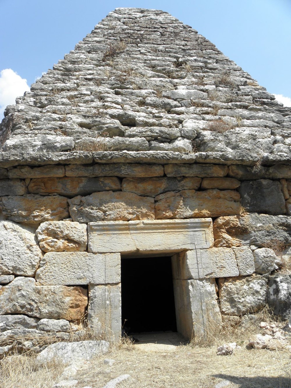 Türbe sanılan piramit mezarın gerçeği yıllar sonra ortaya çıktı - 10