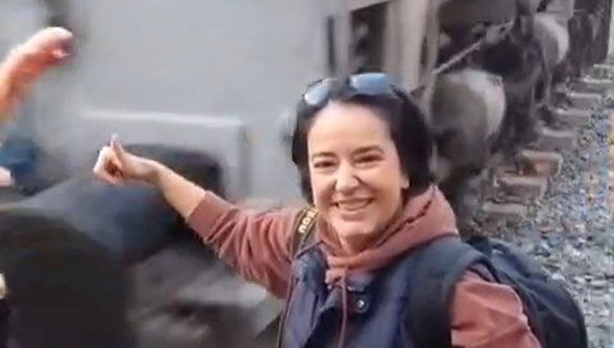 Trenle selfie çekerken ölümden döndü Trenle selfie çekerken ölümden döndü
