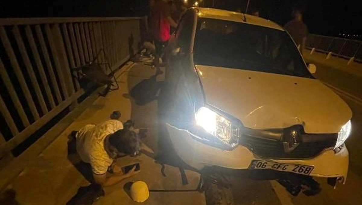 Alkollü sürücü otomobille köprüde balık tutanlara çarptı: 3 yaralı