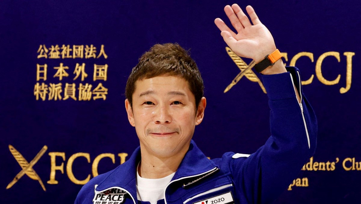 Japon milyarder Maezawa, Ay seyahatini iptal etti Japon milyarder Maezawa, Ay seyahatini iptal etti